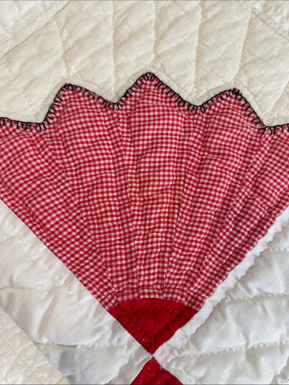 Quarter Fan Vintage Handmade Red White Gingham Patchwork Quilt - Picture 7 of 7
